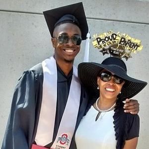 Meet your Posher, Lorrie